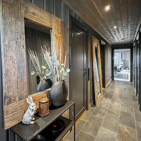 4 Bedroom Lovely In *