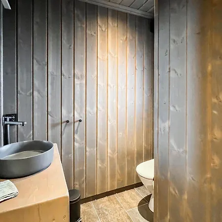 度假居 4 Bedroom Lovely In Øyer
